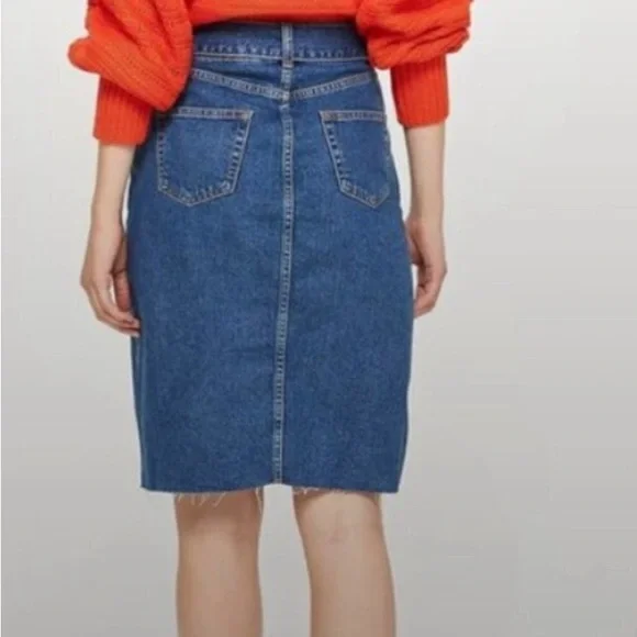 Topshop Moto Blue Denim Skirt – Women’s 2 – EUC / Excellent Cond - Picture 3 of 9